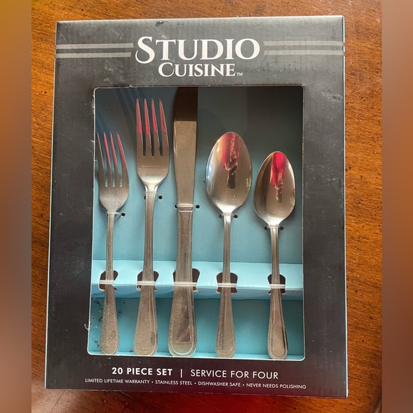 Studio Cuisine Other - Studio Cuisine Stainless Steel 20 Piece Service for Four Set
